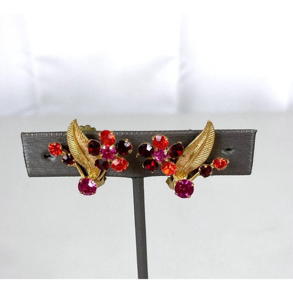 Vintage Austrian Crystal Rhinestone Flower Gold Tone Leaf Earrings Clip on